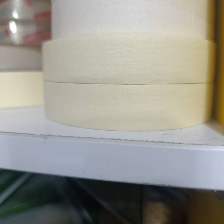 چسب کاغذی ۲.۵ سانت ۳۰ یاردی